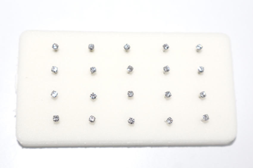 Piercing brillantino Naso  